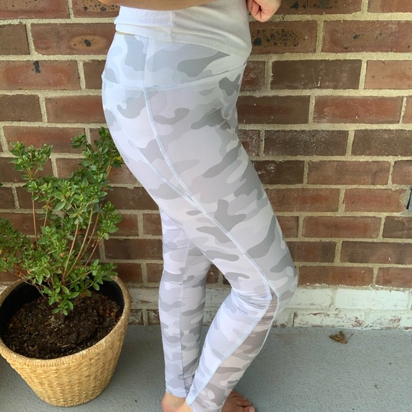 Forever 21 Camo Leggings - Picture 2 of 3